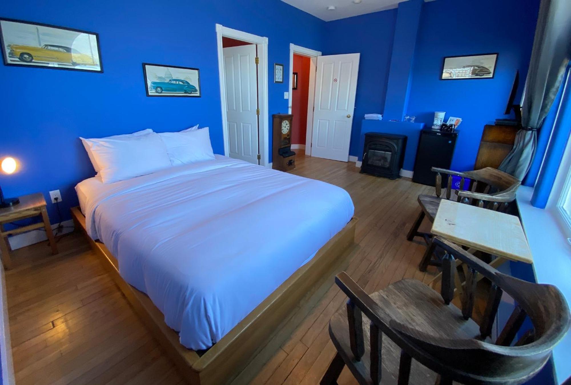 The At Tough Inn Tofino